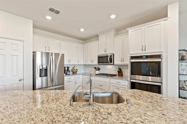 Building Photo - 3600 Highland Bayou Dr