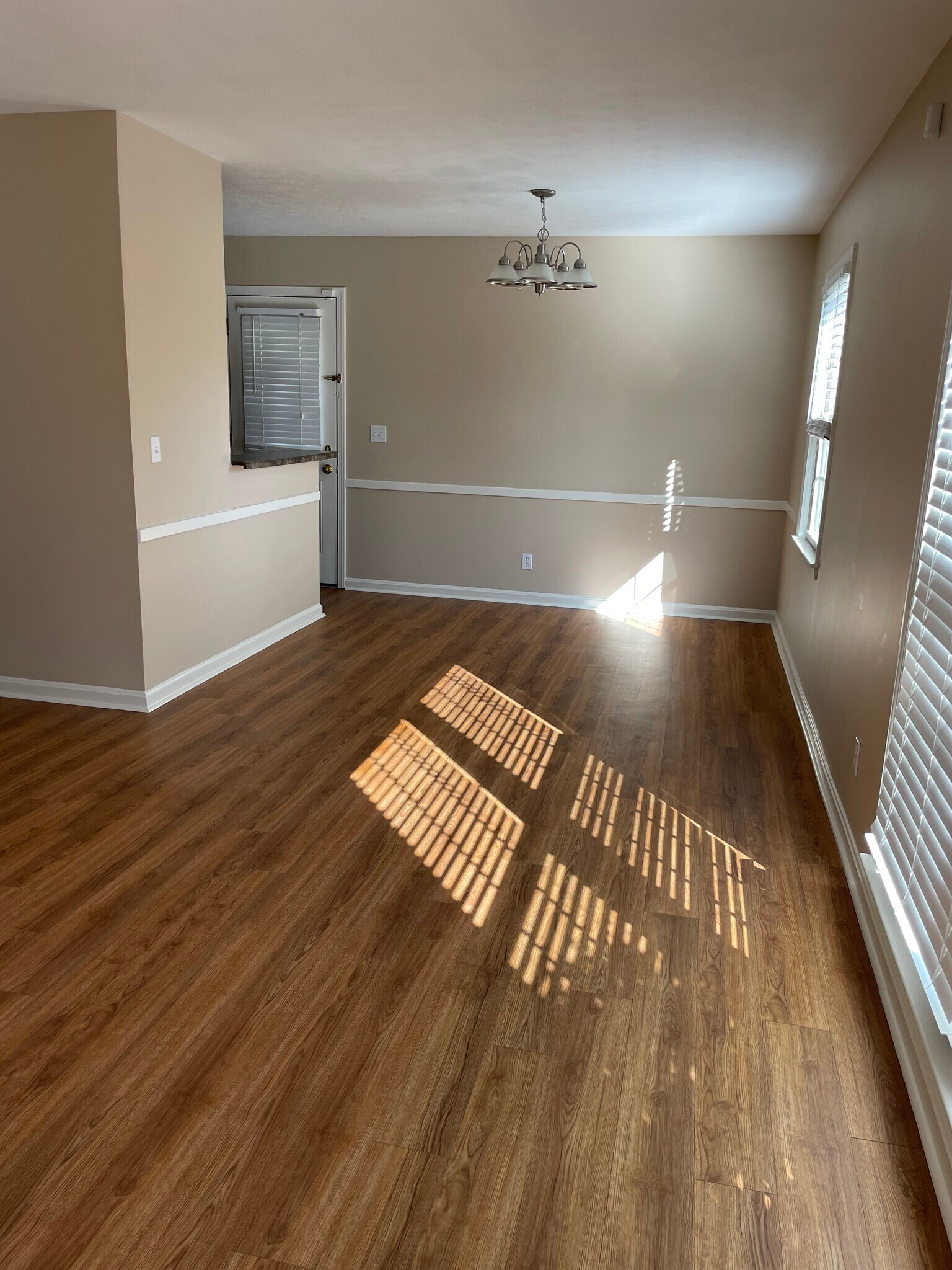 dining room - 1934 Wildwood Ave