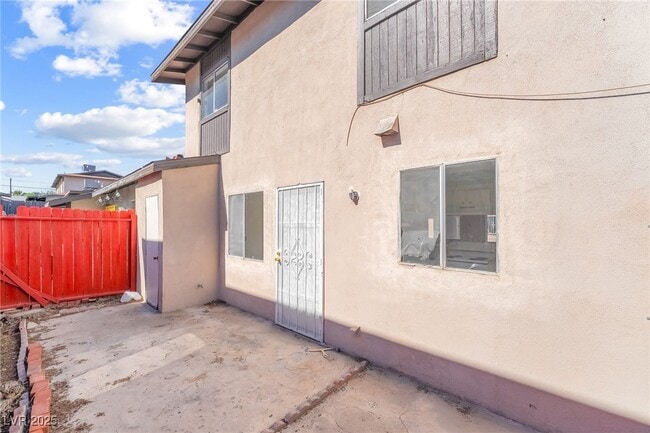 Building Photo - 233 N 18th St