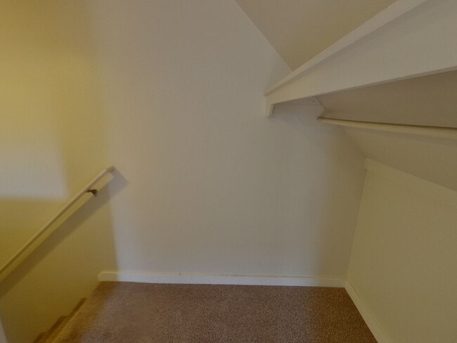 Building Photo - Cozy 2 Bedroom House on 17th & Hilyard