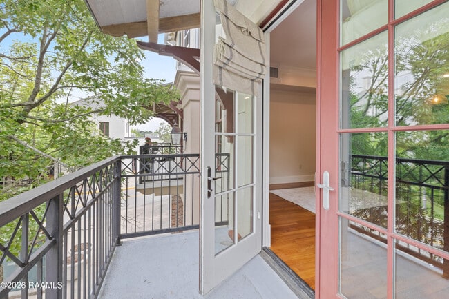 Building Photo - 605 Silverstone Rd