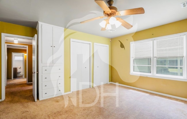 Building Photo - "Charming 3-Bedroom Oasis with 2 Full Baths in the Heart of Vinita!"