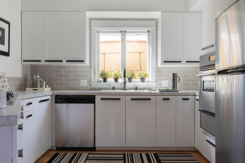 Building Photo - 7715 Waring Ave