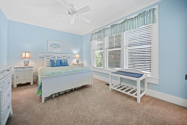 Building Photo - 205 Sea Island Dr