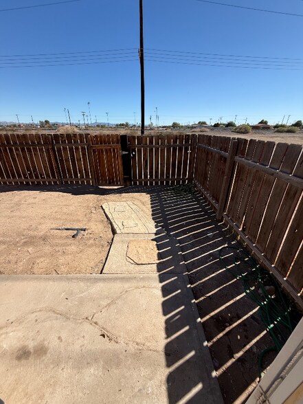 Building Photo - 274 E California St