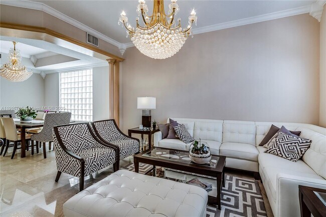 Building Photo - 3206 NE 212th St