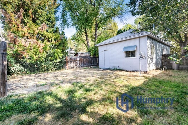 Building Photo - Boise 809Sqft Cute historical home near Veteran's Memorial Park