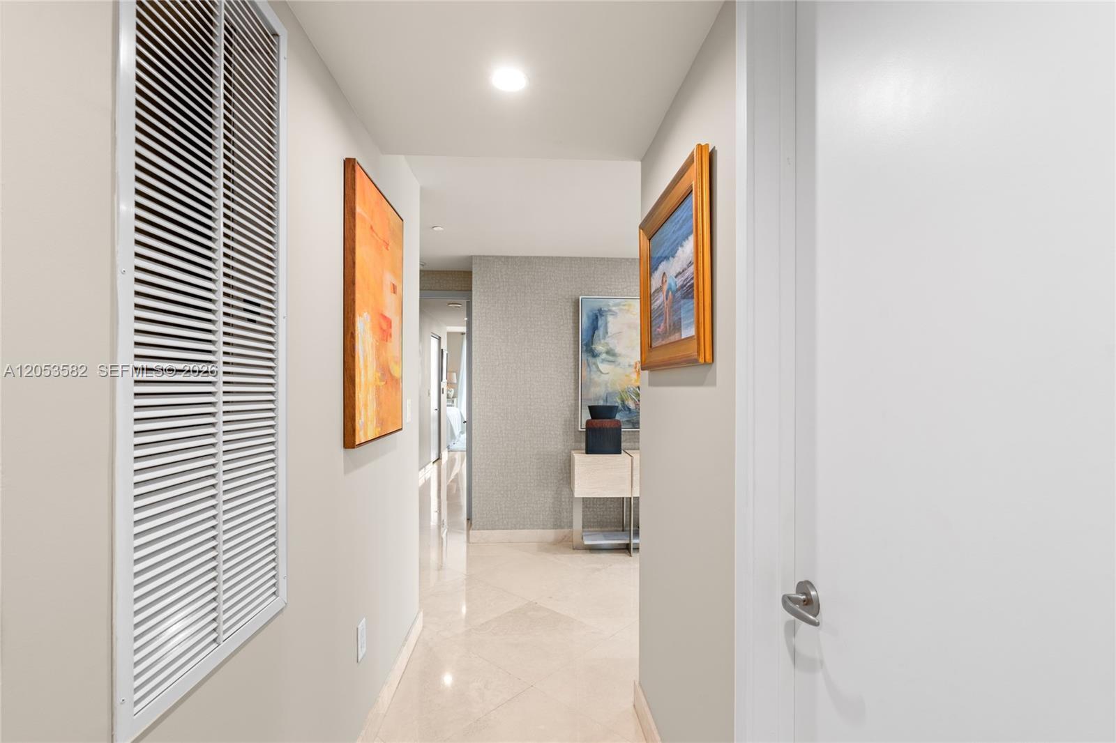 Building Photo - 901 Brickell Key Blvd