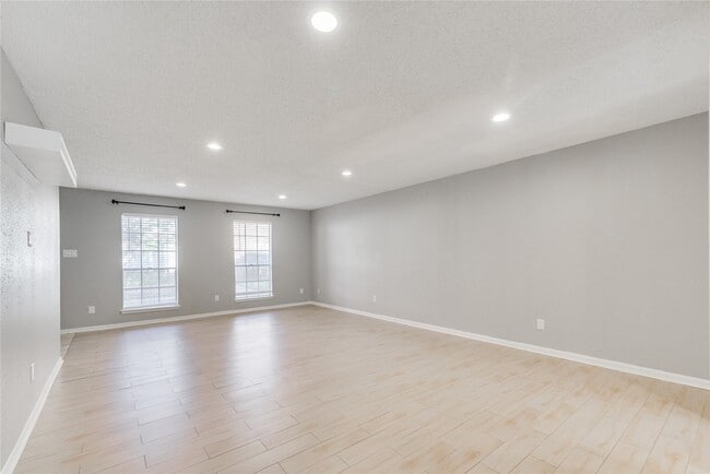 Building Photo - 14228 Misty Meadow Ln