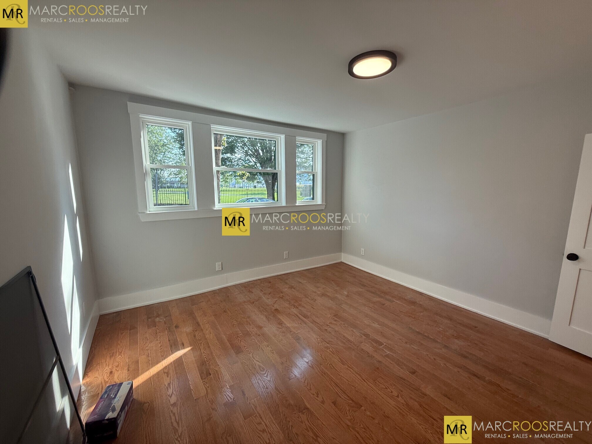 Building Photo - 116 Marginal St