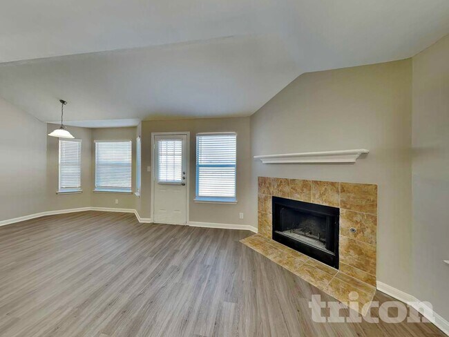 Building Photo - 8527 Sea Rim Dr