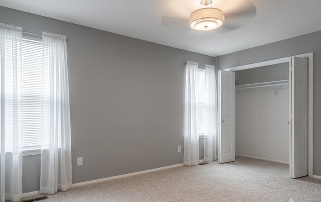Building Photo - 8968 Galilee Ct
