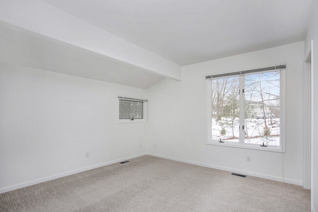 Building Photo - 18131 Mohawk Dr