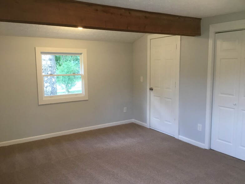 Master Bath - 4801 Hamby Rd