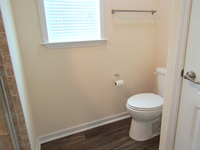 Building Photo - 37 Jurua Ct