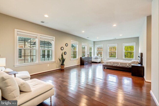 Building Photo - 3873 Billberry Dr