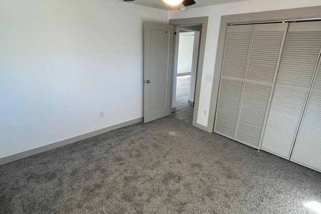 Building Photo - 424 N Clay St