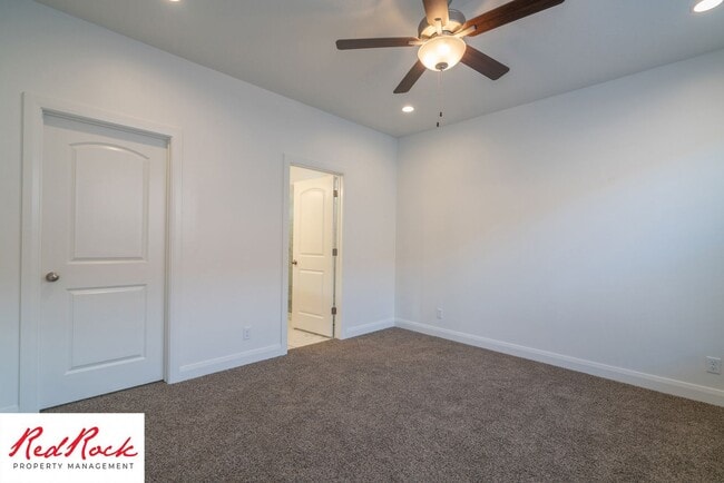 Building Photo - St. George 3 Bedroom Single-Level Home–$30...
