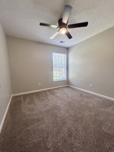 3rd bedroom - 2480 Nashboro Blvd