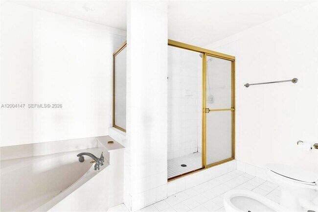 Building Photo - 10730 NW 66th St