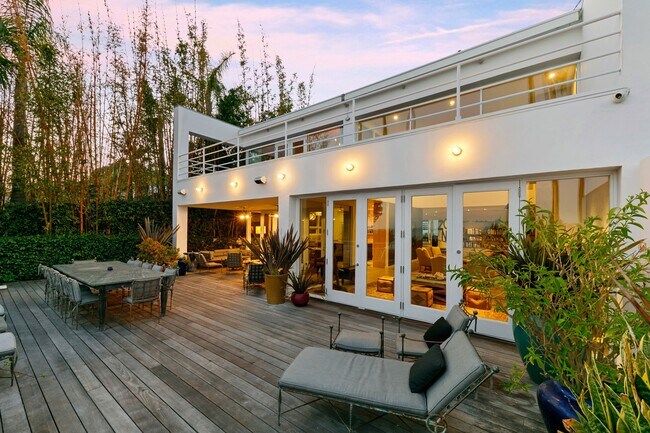 Building Photo - 27428 CA-1