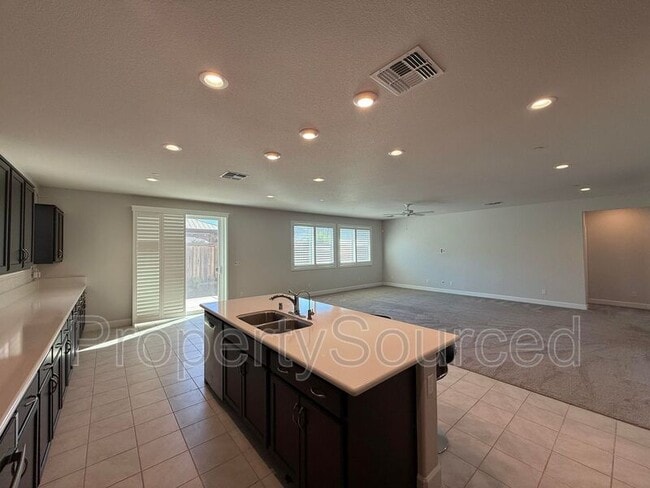 Building Photo - 1978 Memorial Ln