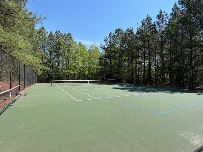 Building Photo - 1615 Elmwood Ct