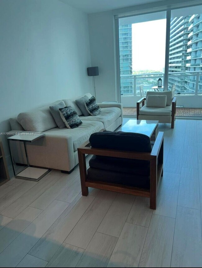 Building Photo - 1080 Brickell Ave