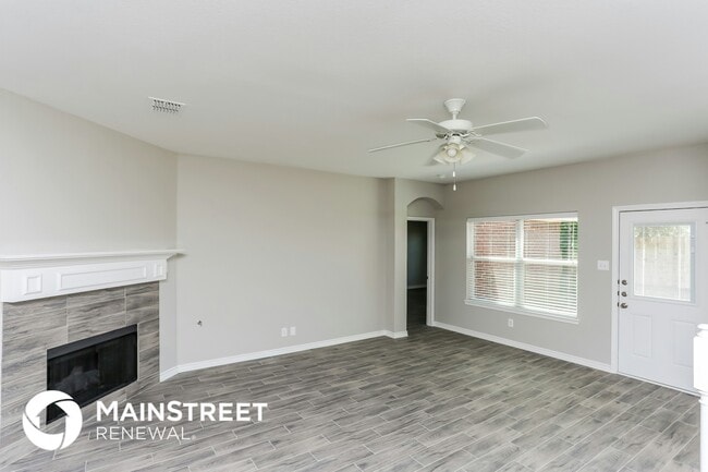 Building Photo - 813 Keswick Dr