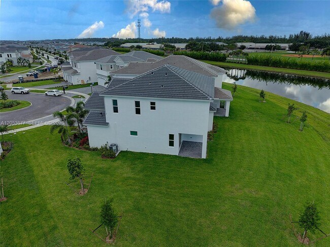 Building Photo - 13895 Spruce Pne Dr