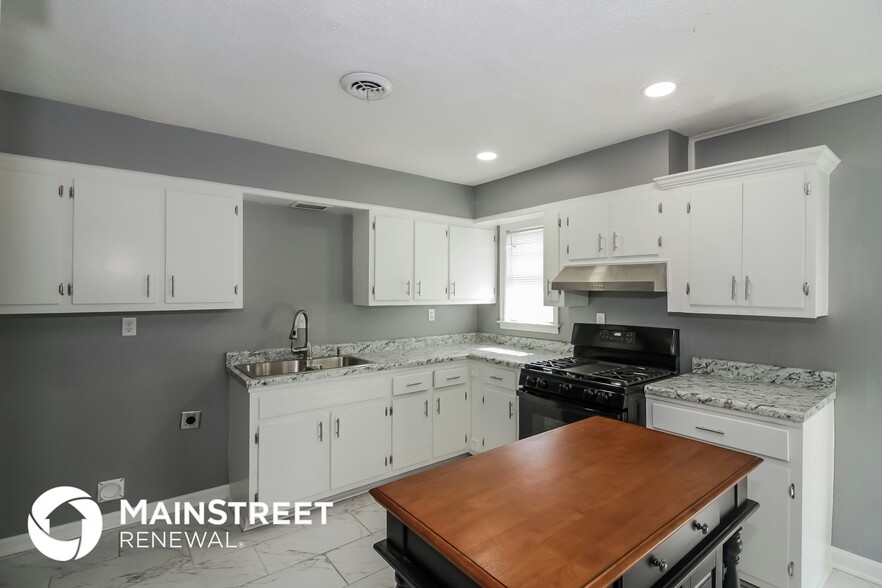 Building Photo - 4559 Cottonwood Rd