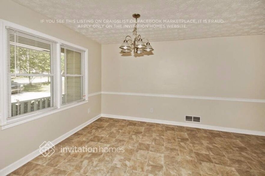 Building Photo - 3155 Arden Way SW
