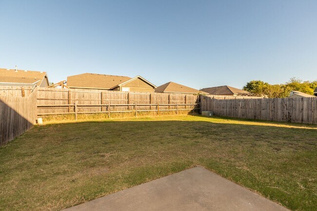 Building Photo - 3 Bed | 2 Bath in Owasso!