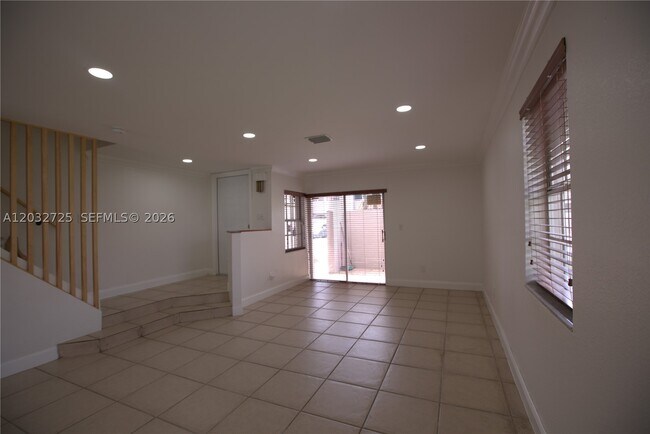 Building Photo - 6475 SW 129th Ave