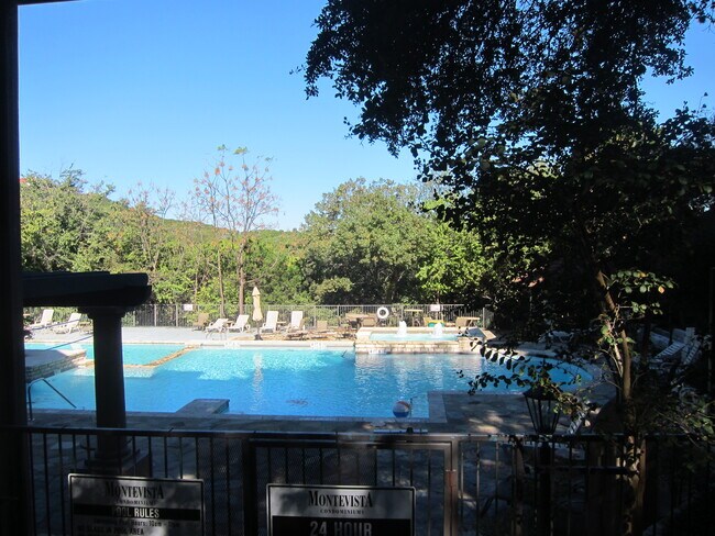 Building Photo - 6000 Shepherd Mountain Cove