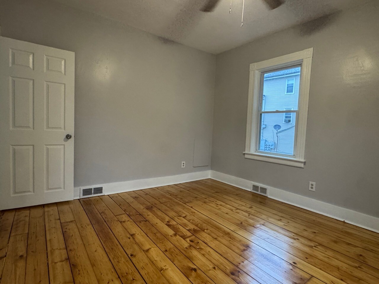 Building Photo - 58 Division St