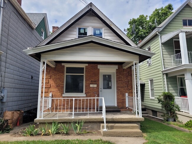 Building Photo - 5227 Carthage Ave