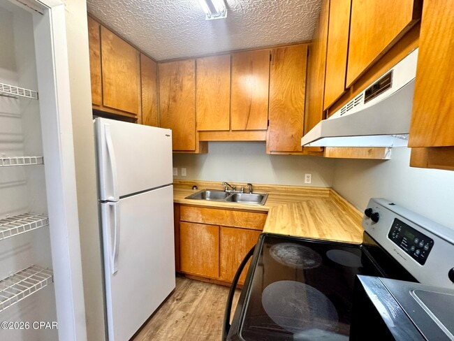 Building Photo - 7718 FL-22