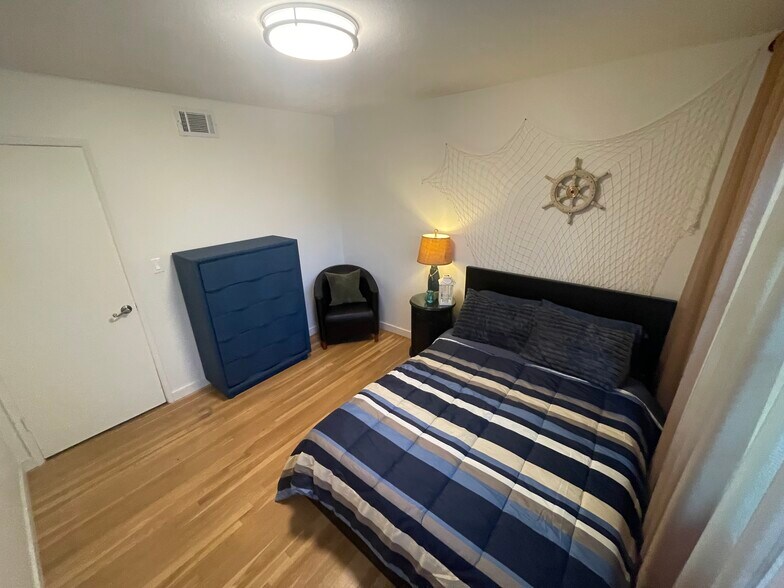 Bedroom #2 - 16420 Minnehaha St