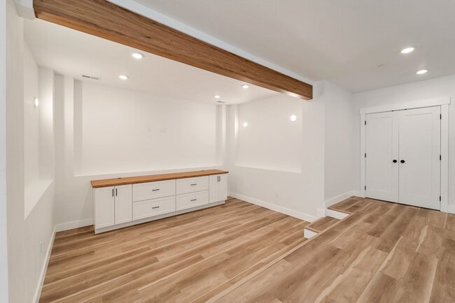 Building Photo - 14534 S Shaggy Mountain Rd