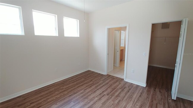 Building Photo - 7156 Spikerush Ct