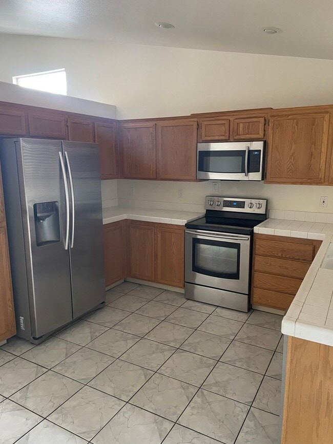 Building Photo - 3 BEDROOM SINGLE STORY HOUSE IN A CUL DE SAC