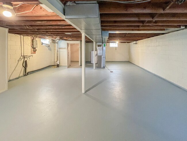 Building Photo - 3425 Adams St