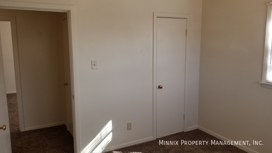 Building Photo - 4615 42nd St