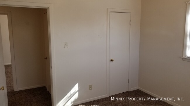 Building Photo - 4615 42nd St