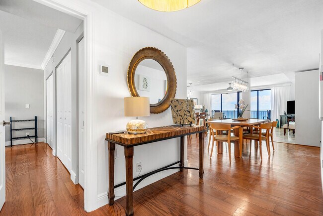 Building Photo - 2155 S Ocean Blvd