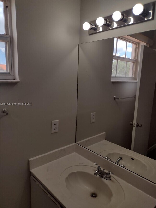 Building Photo - 2311 SW 83rd Ave