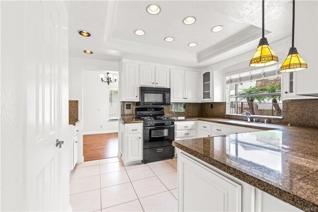 Building Photo - 1260 Highcliff Cir