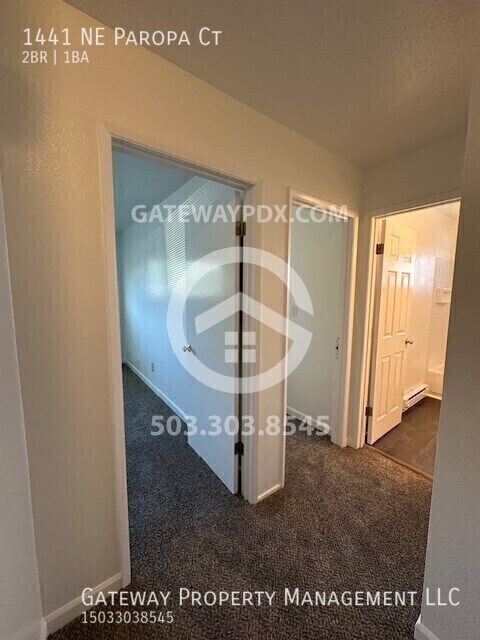 Building Photo - 1441 NE Paropa Ct