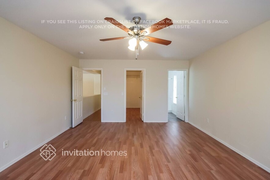 Building Photo - 2887 E Cherry Hills Dr